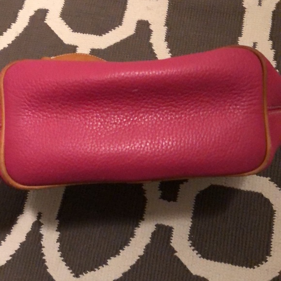 Women’s Dooney And Bourke bag - Picture 3 of 5